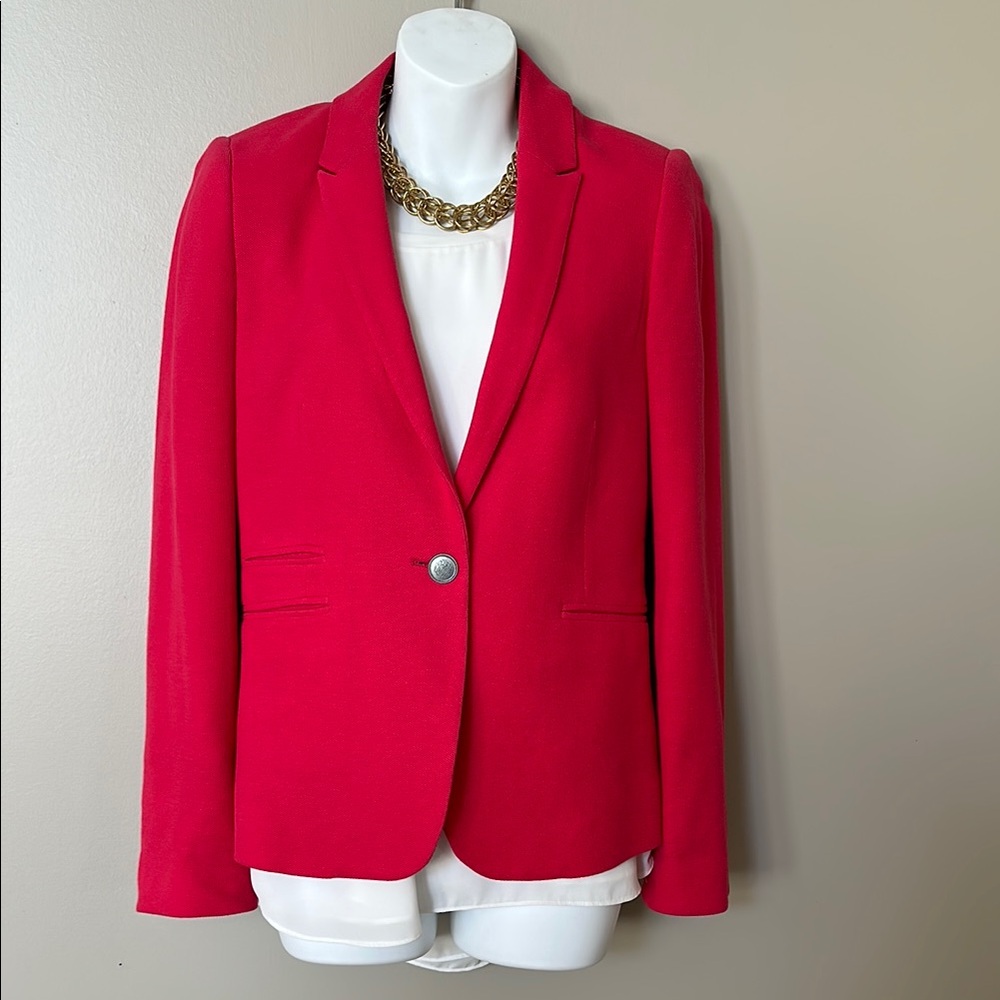 RW&CO Red Blazer with Notched Lapels and Tailored Silhouette